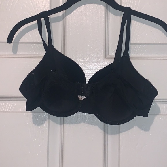❤️3/$10 BLACK BRA SIZE 38B - Picture 3 of 4
